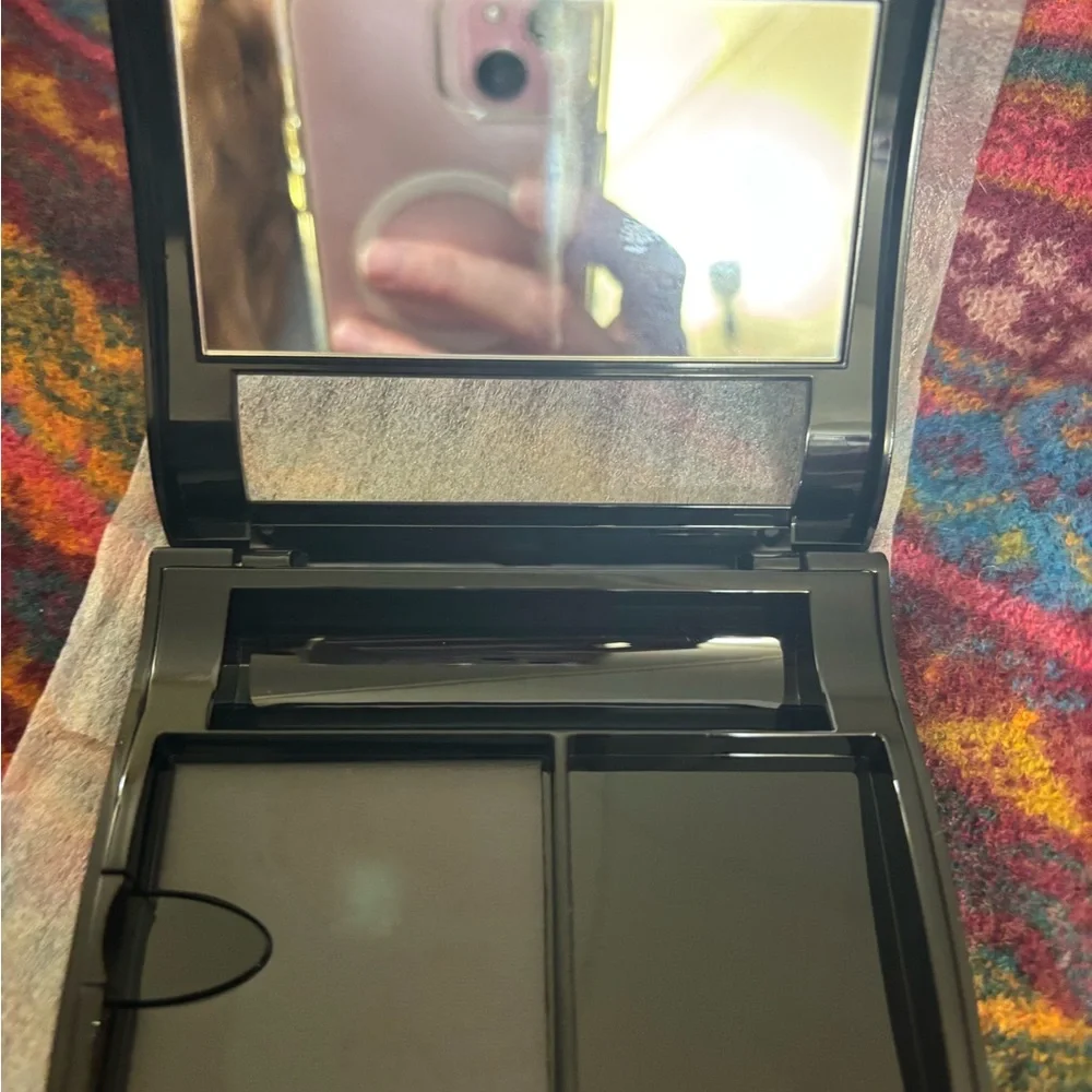 Mary Kay Compact Makeup Case